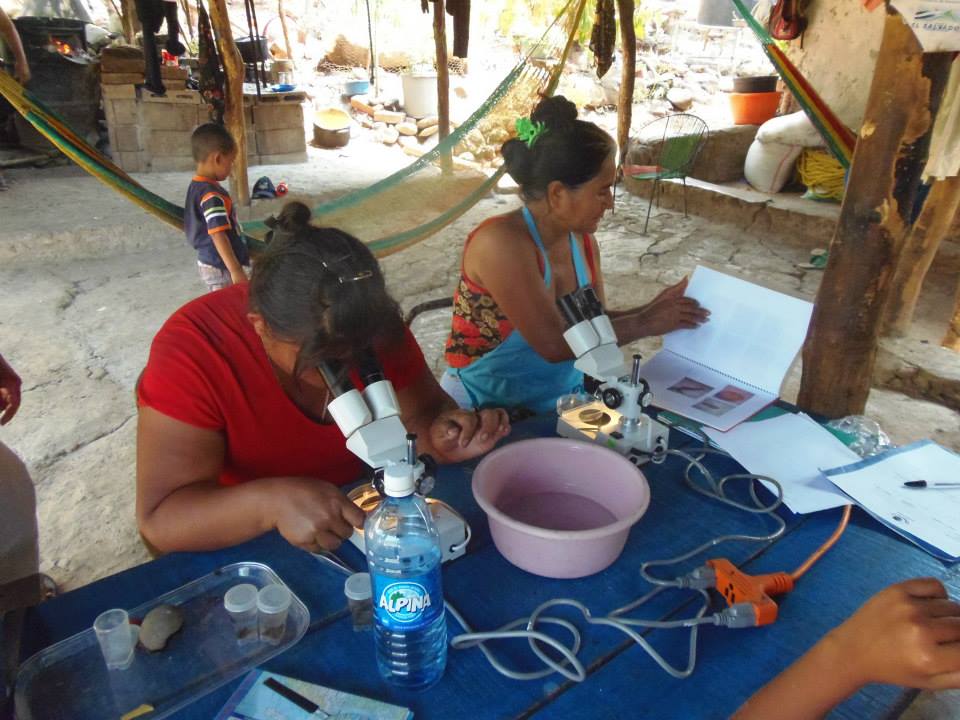 Mujeres Ambientalistas organises a community meeting in Comunidad Cuevitas Metapan